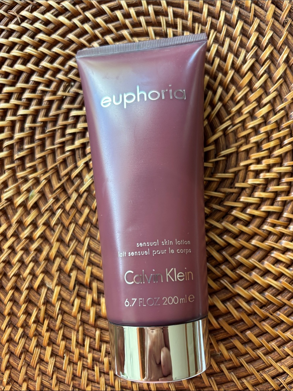 Calvin Klein Euphoria Sensual Skin Lotion - Plum Metallic Cap